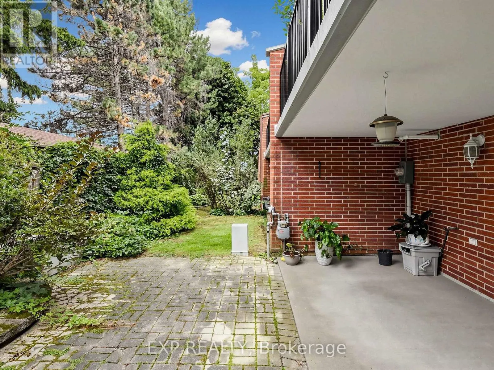 12 - 91 LIVINGSTON AVENUE