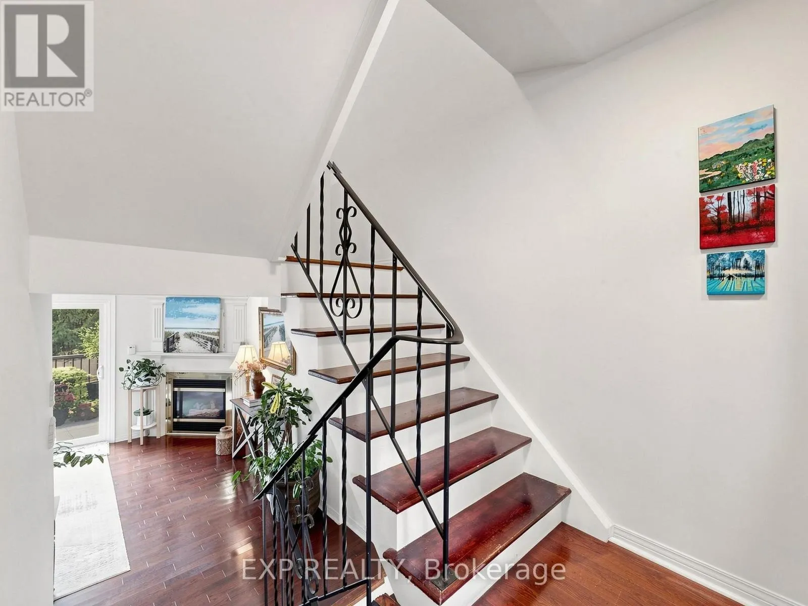 12 - 91 LIVINGSTON AVENUE