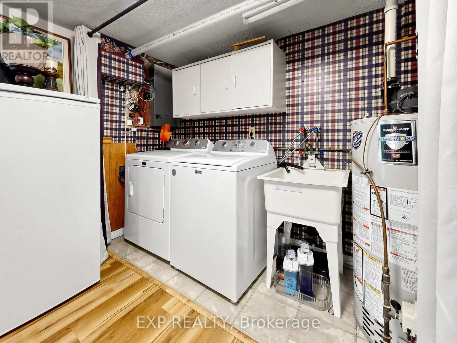 12 - 91 LIVINGSTON AVENUE