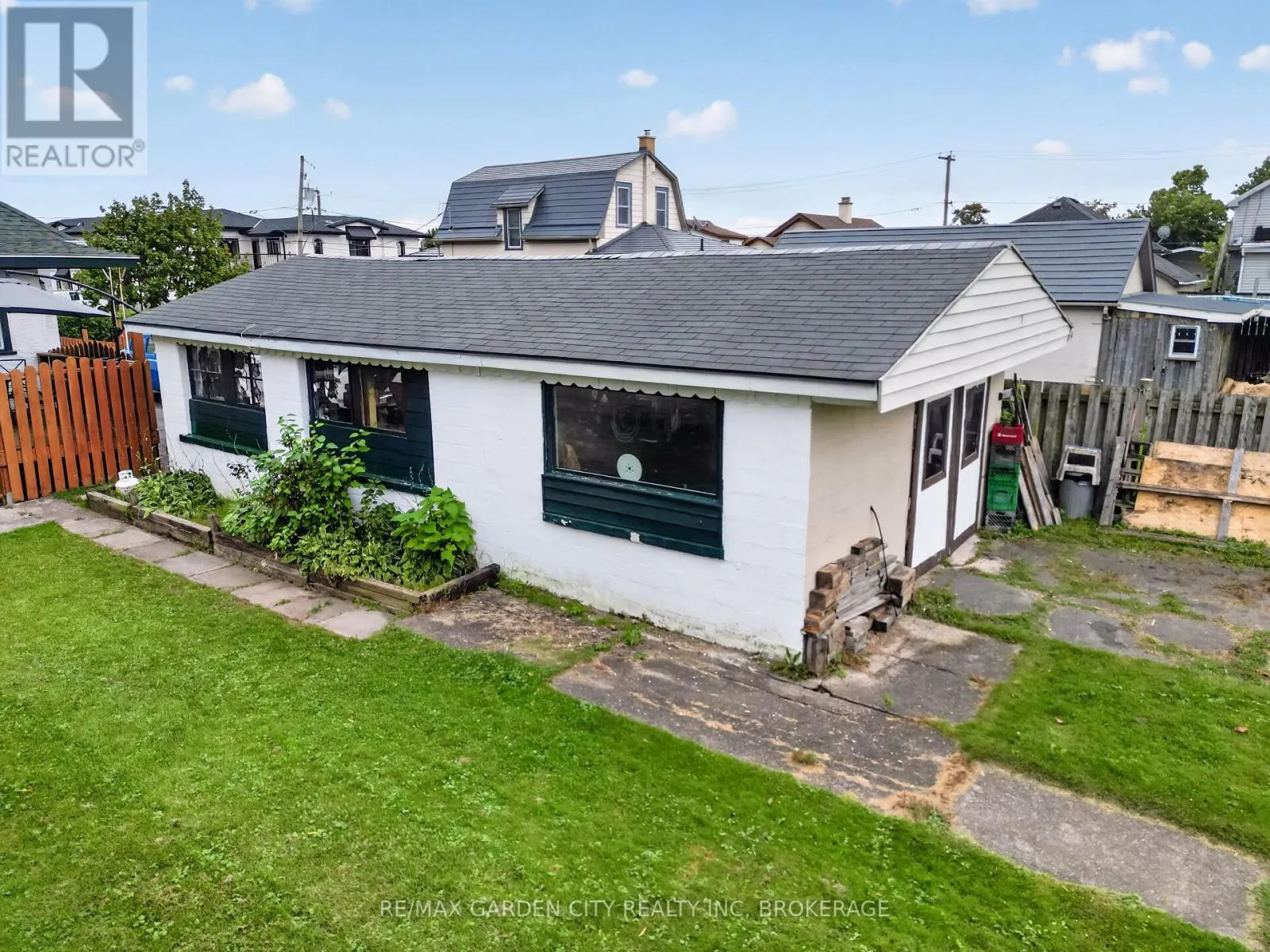 19 CUNNINGHAM STREET