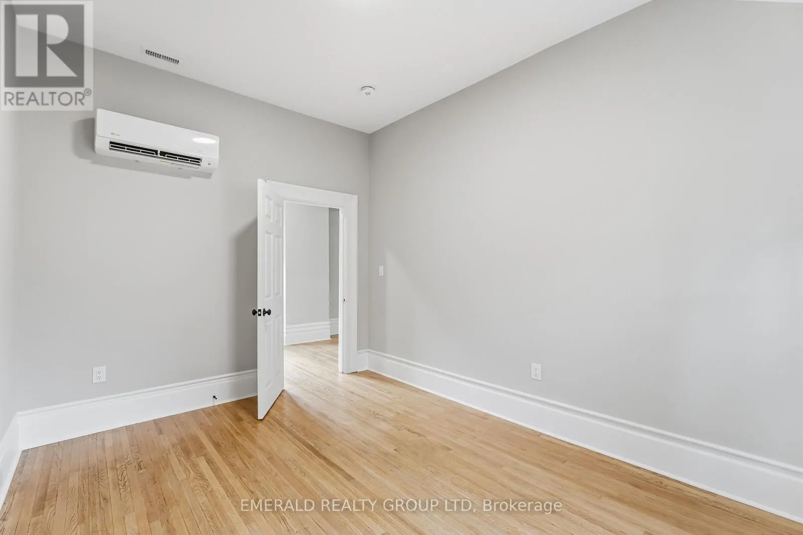 UPPER - 7 ORMOND STREET S #Upper