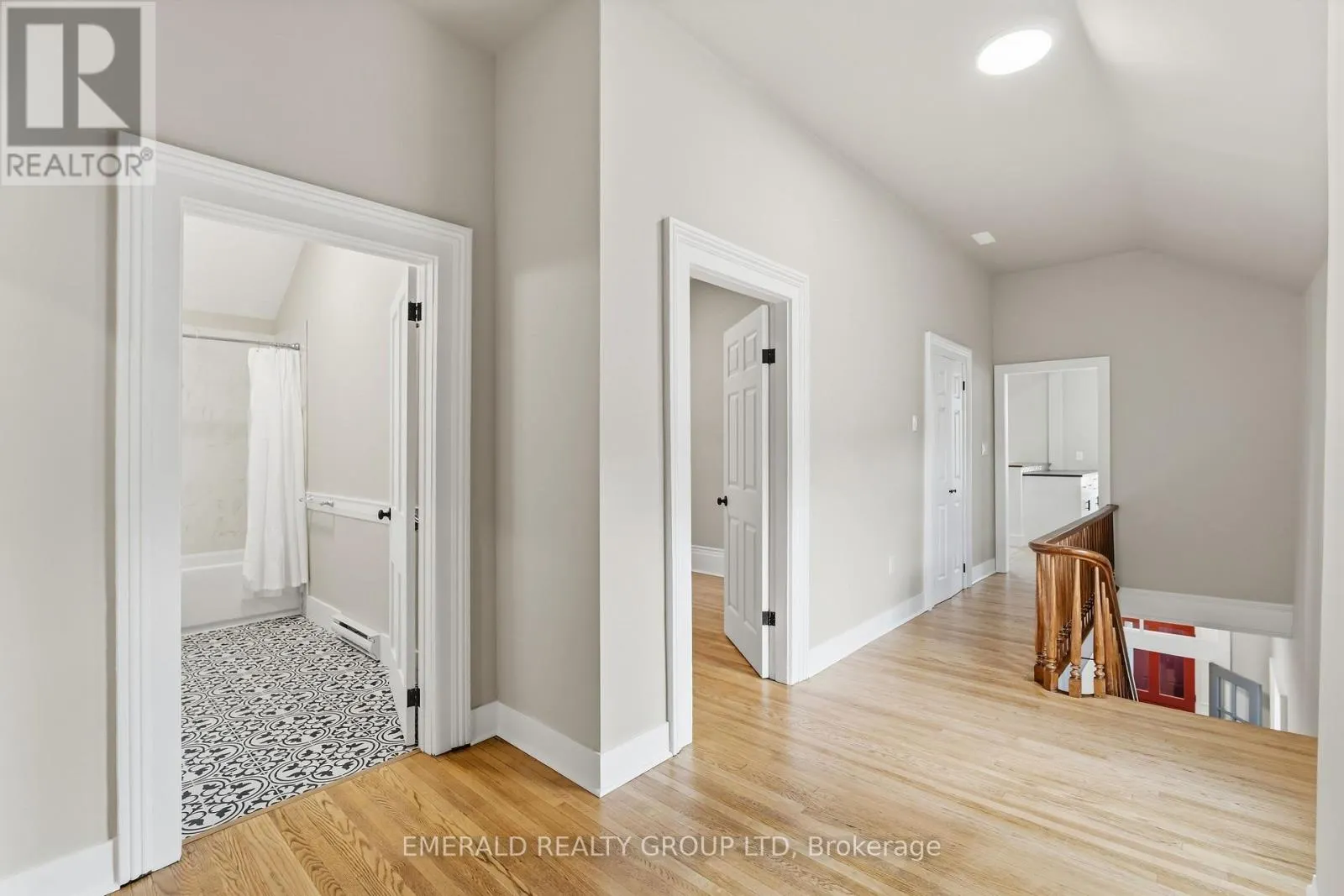 UPPER - 7 ORMOND STREET S #Upper