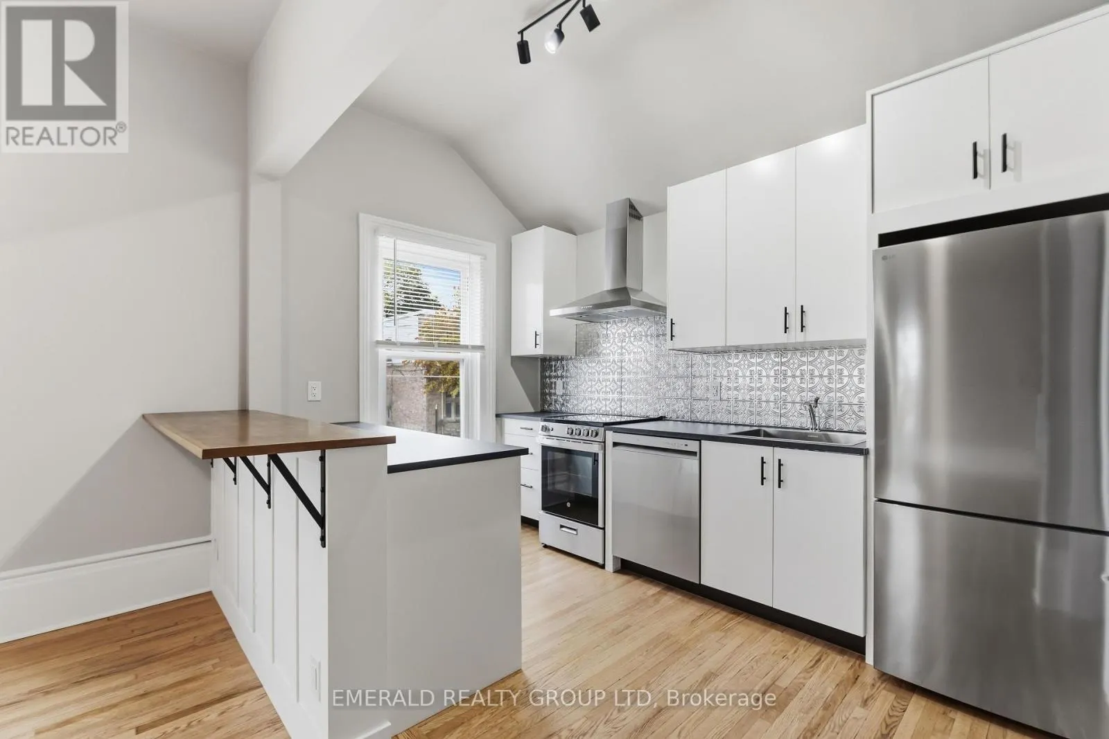 UPPER - 7 ORMOND STREET S #Upper