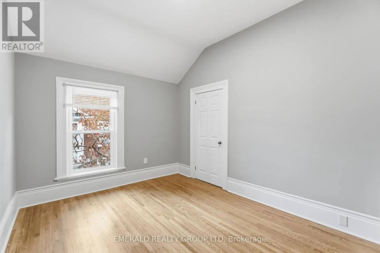UPPER - 7 ORMOND STREET S #Upper