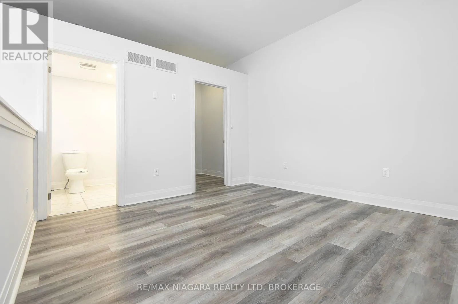 120 MAIN STREET W