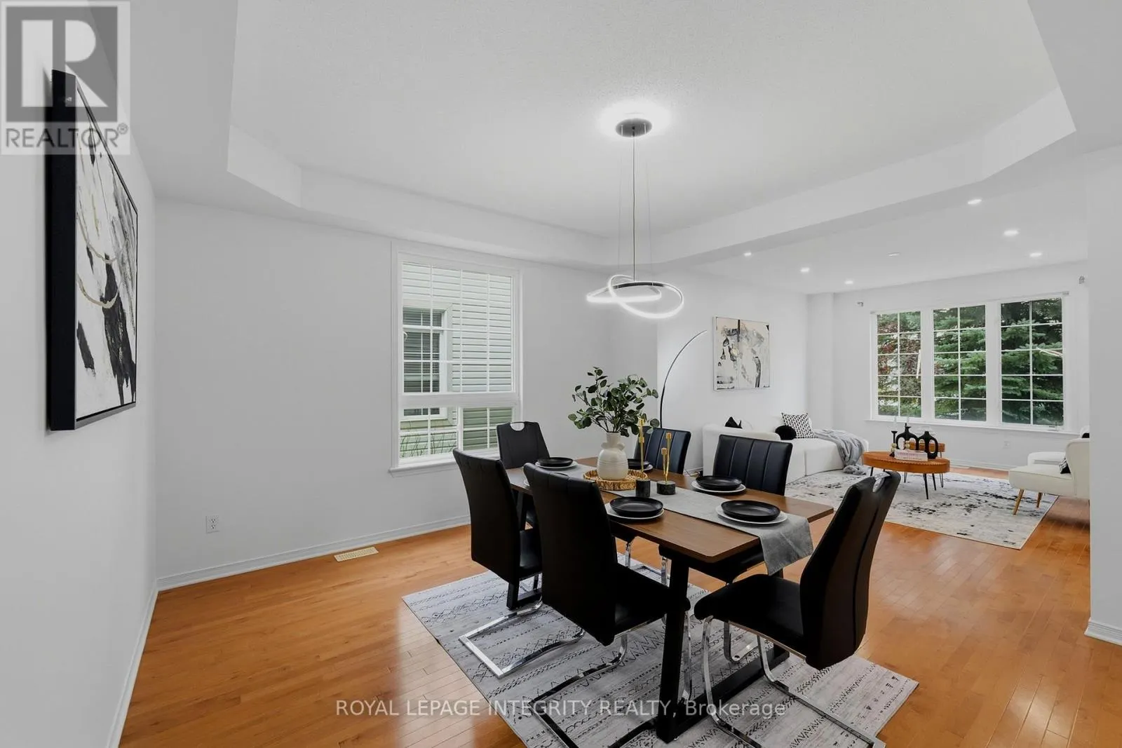 176 WINDANCE CRESCENT