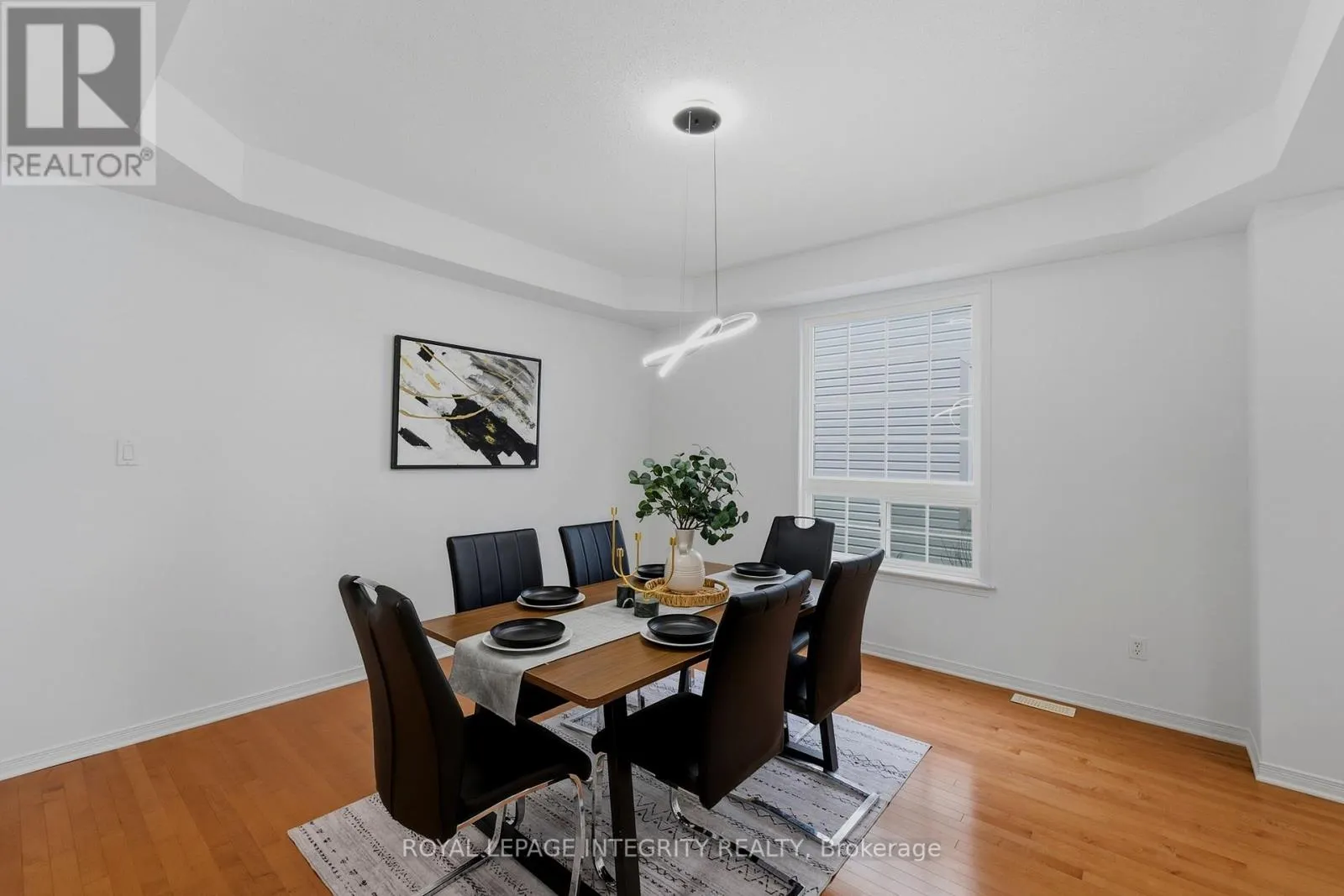 176 WINDANCE CRESCENT