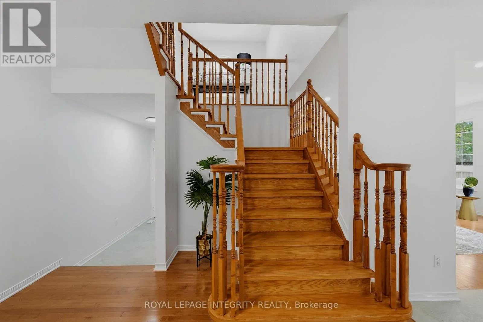 176 WINDANCE CRESCENT