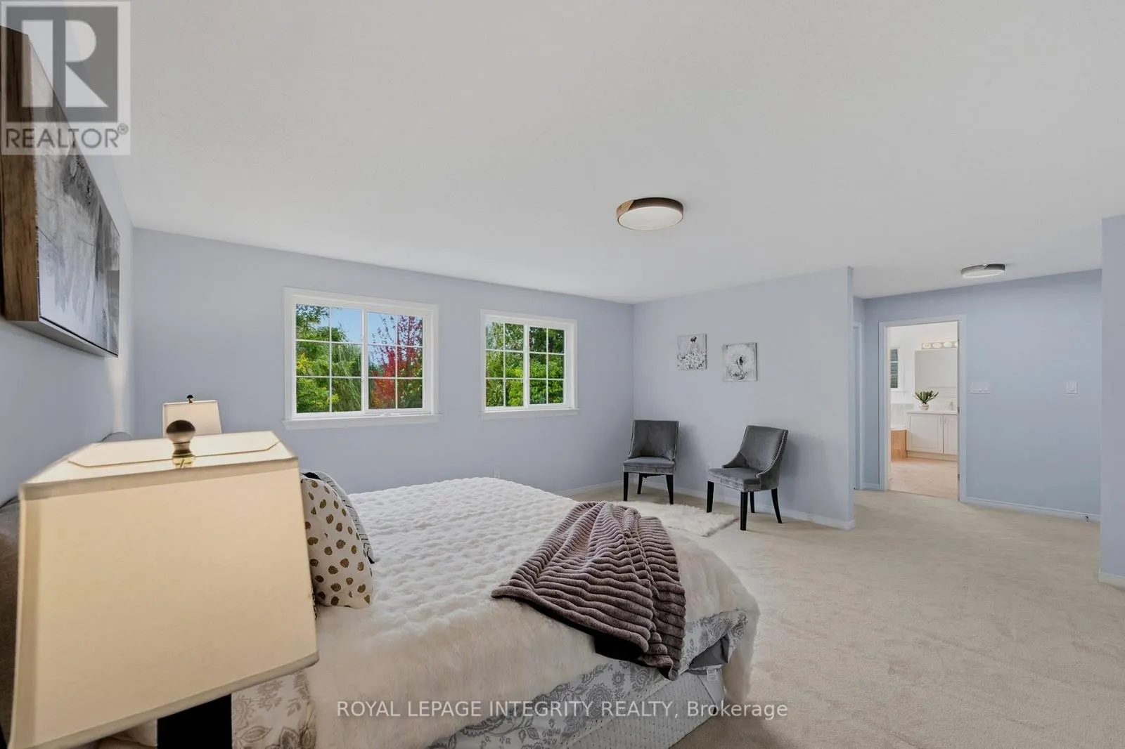 176 WINDANCE CRESCENT