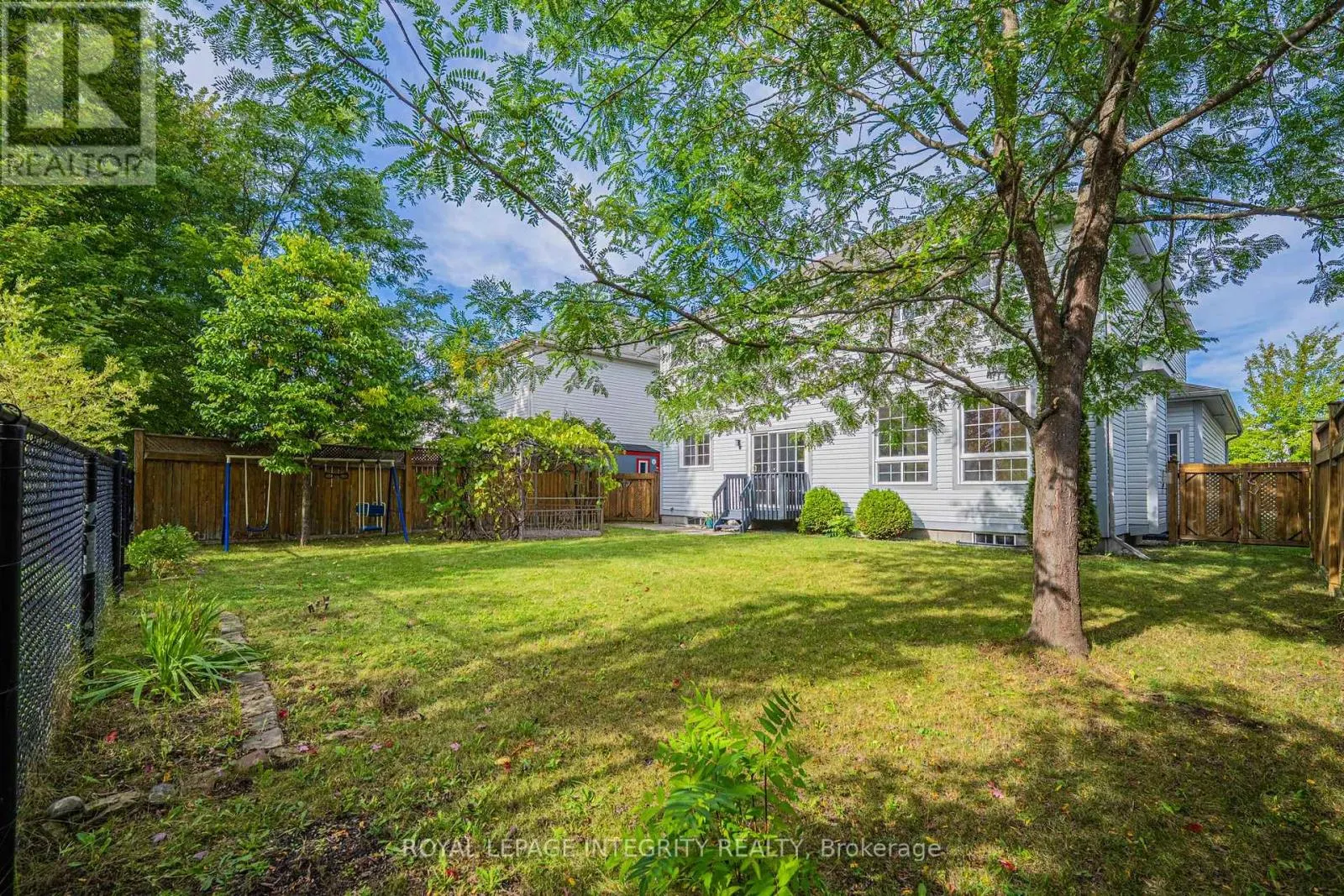 176 WINDANCE CRESCENT