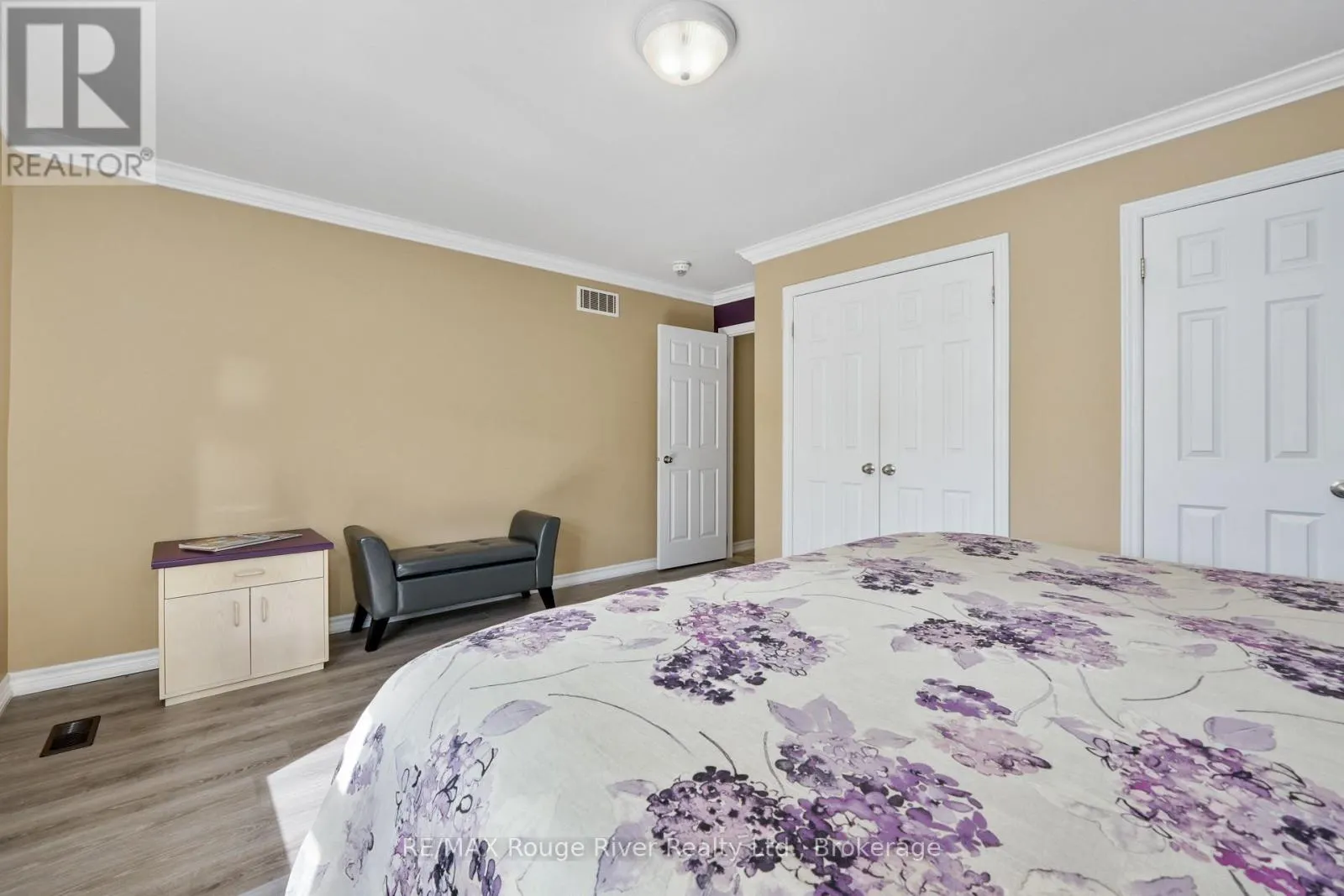 378 LONSBERRY DRIVE