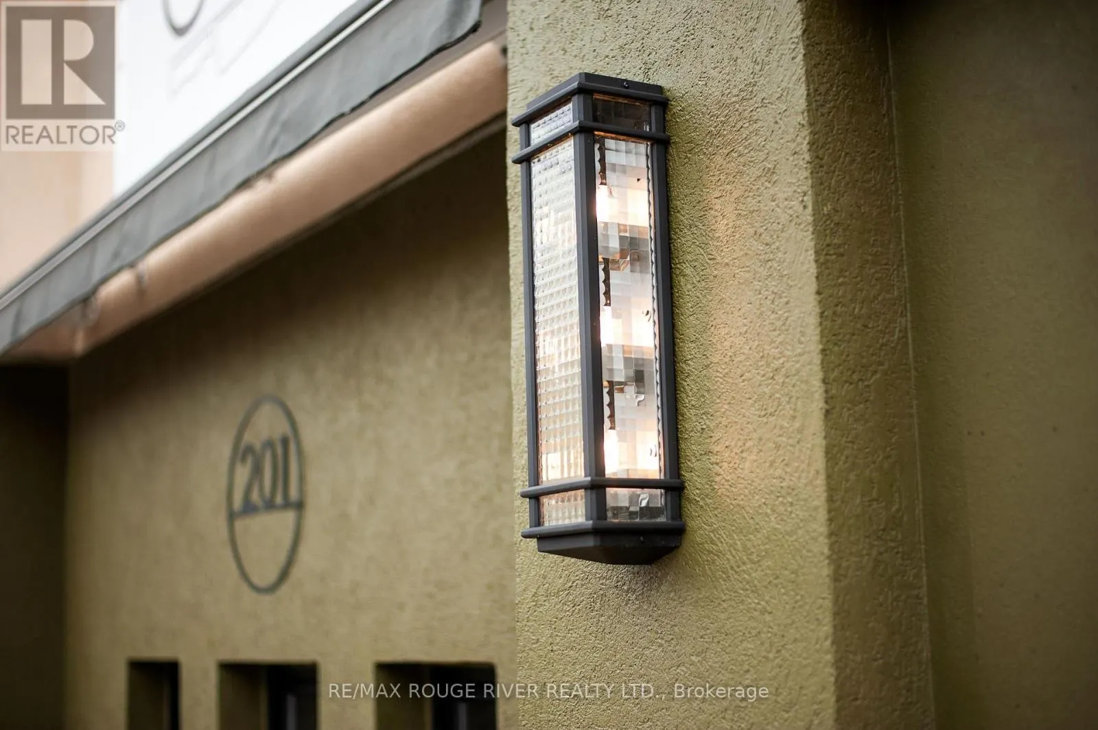 C - 201 DIVISION STREET #C