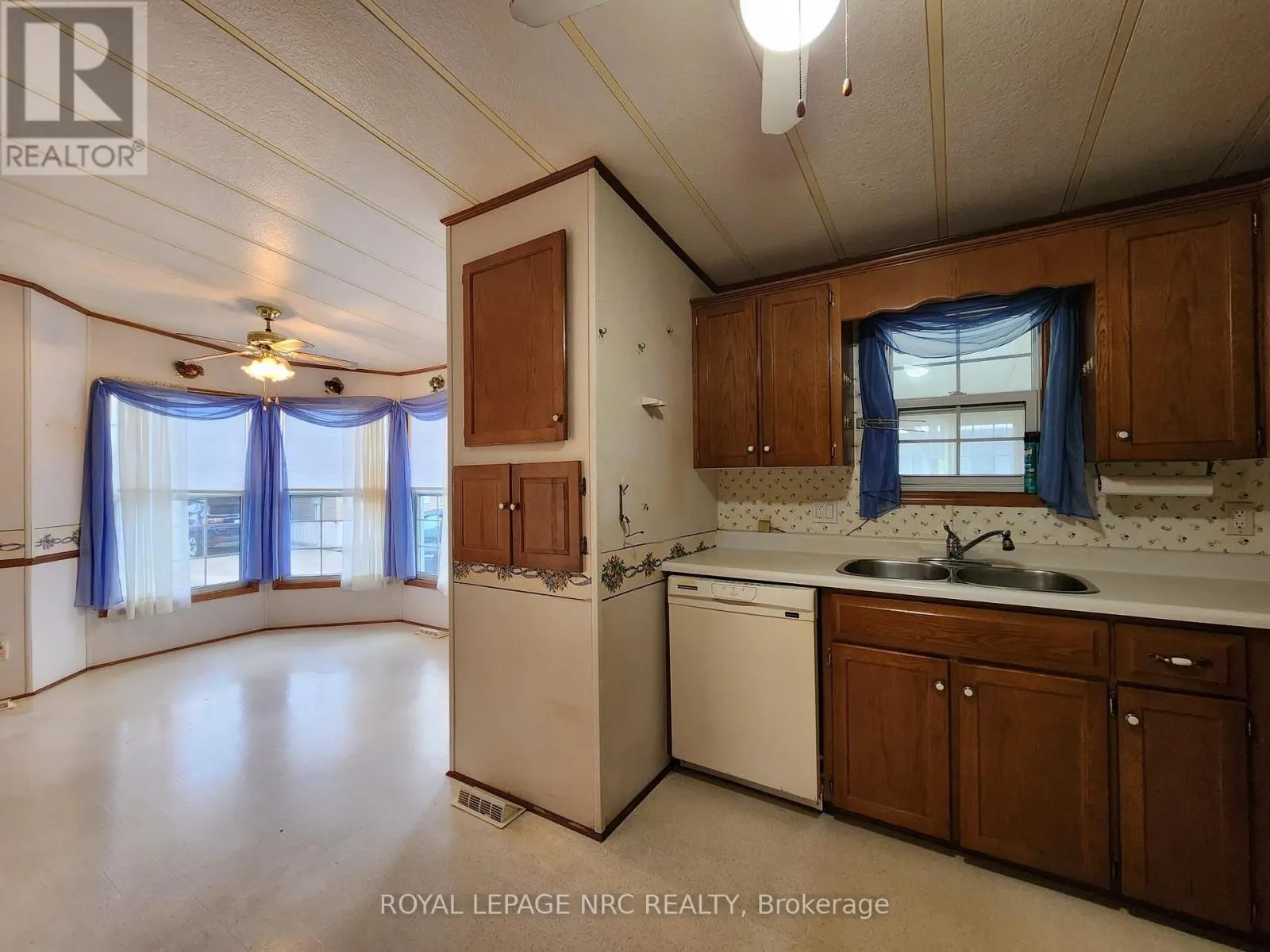 233 - 3033 TOWNLINE ROAD #233