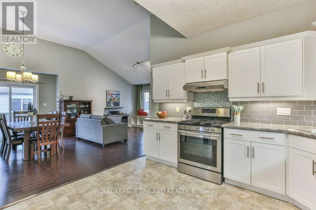 14 ALDERWOOD COURT
