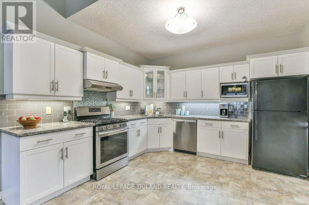 14 ALDERWOOD COURT