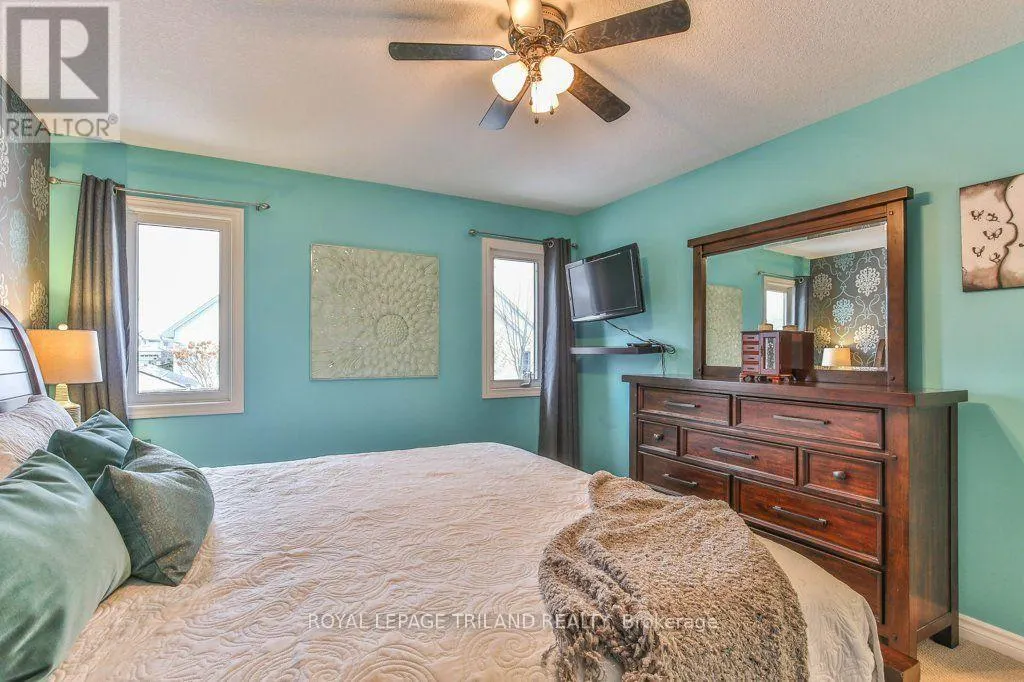 14 ALDERWOOD COURT