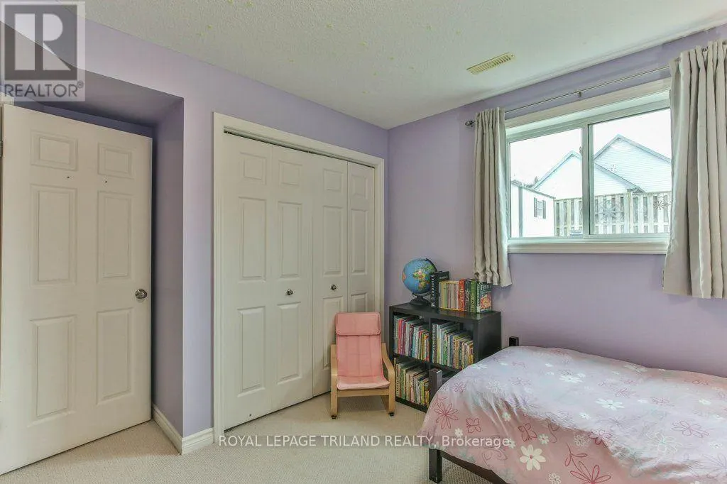 14 ALDERWOOD COURT