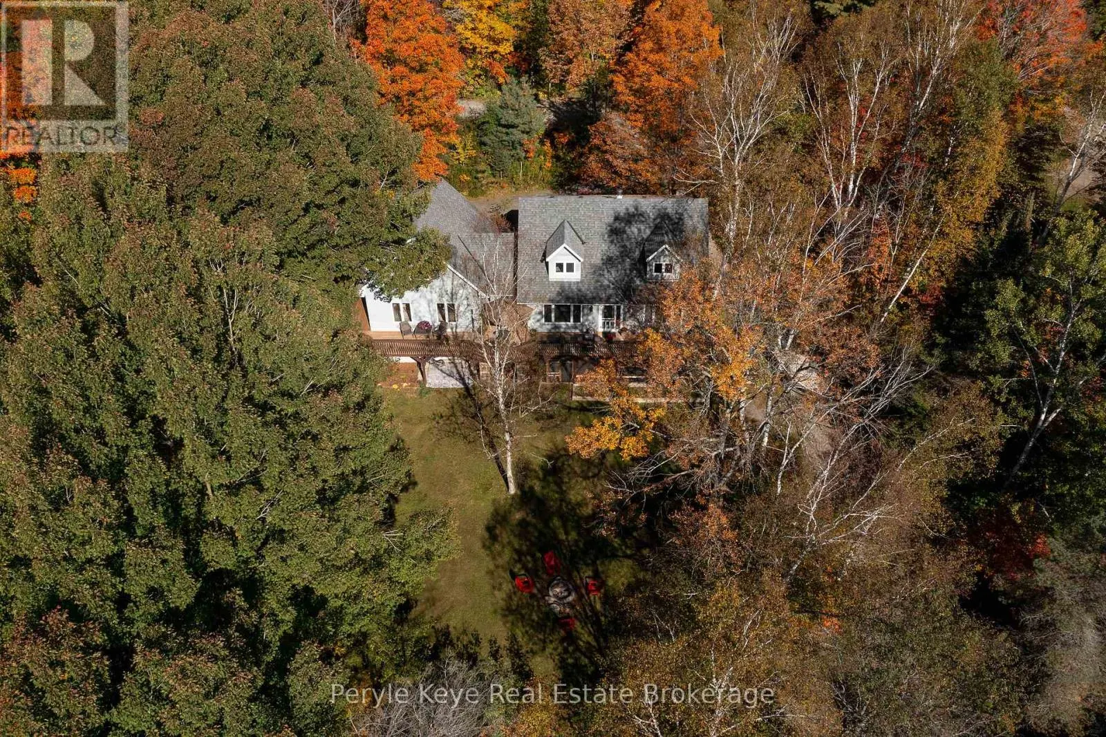 1042 HILLSIDE CRESCENT