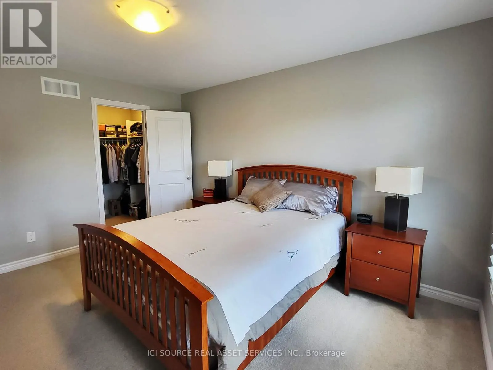 308 FERGUS CRESCENT