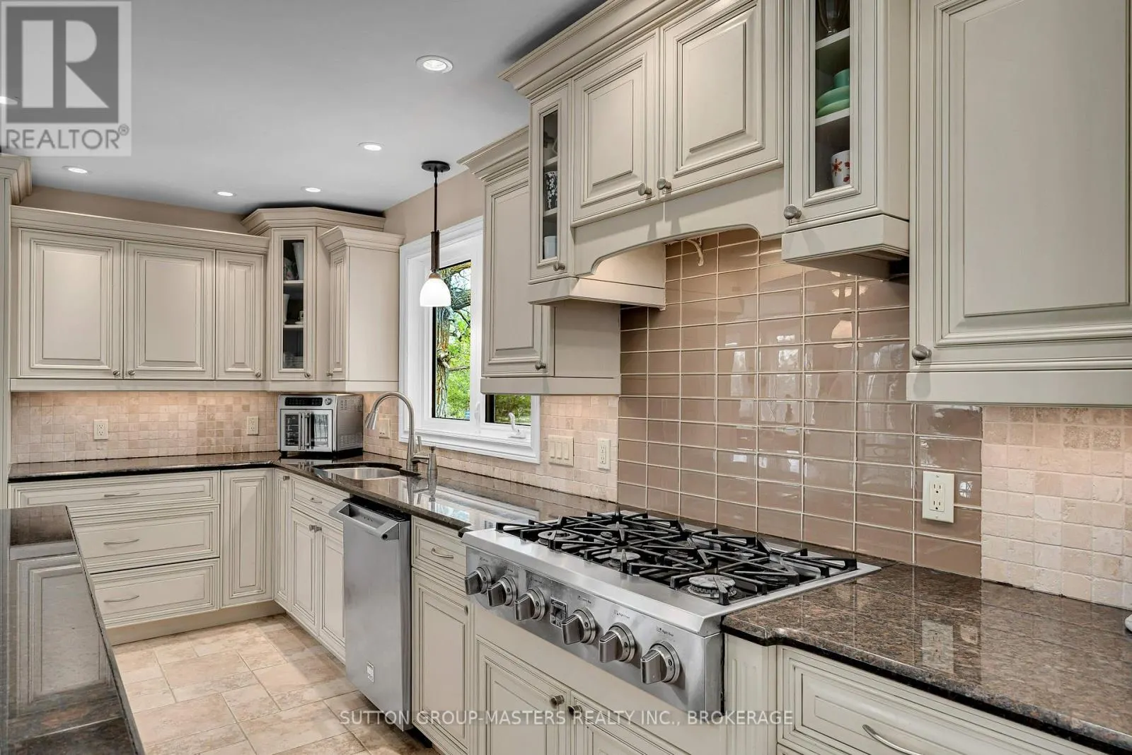 466 COLEBROOK ROAD