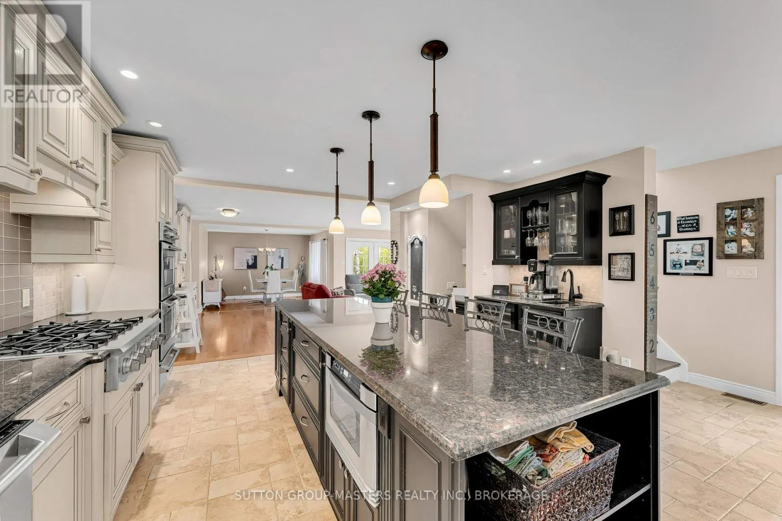 466 COLEBROOK ROAD