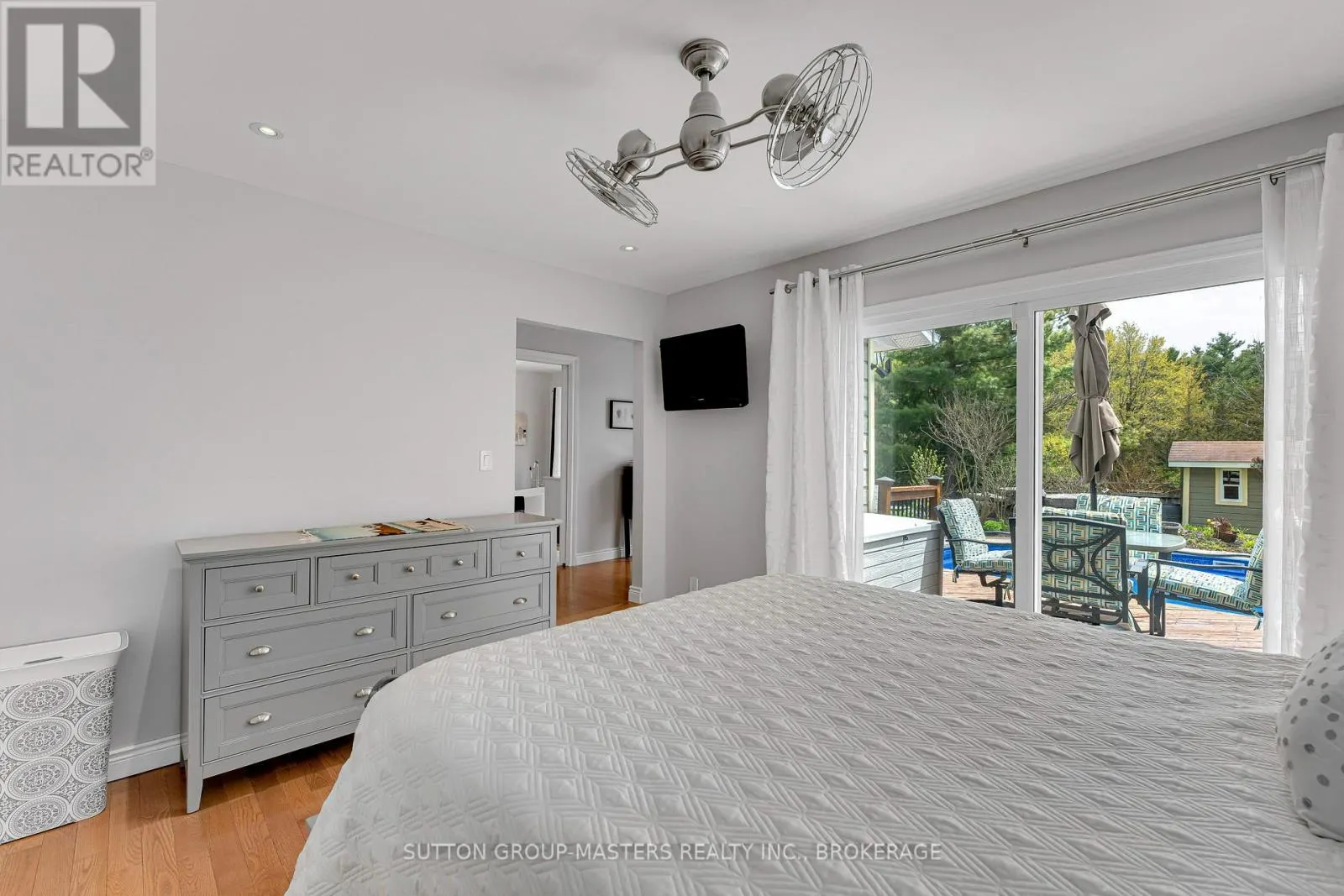 466 COLEBROOK ROAD
