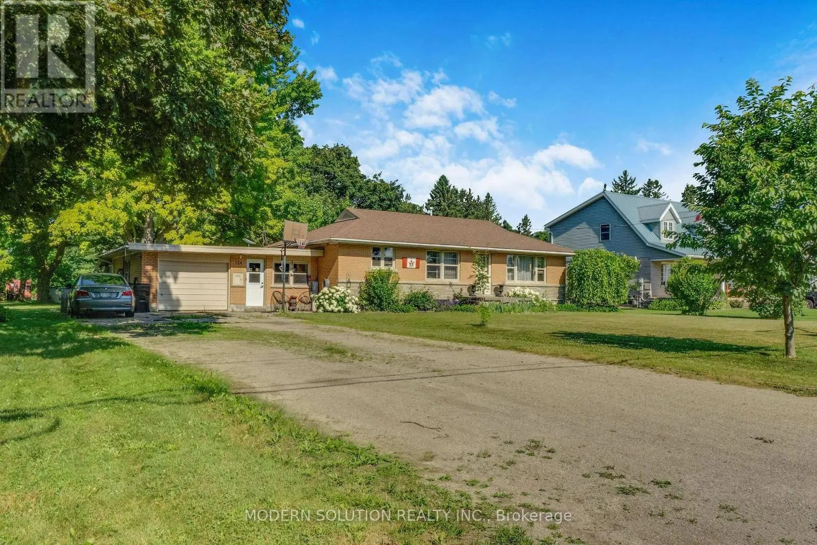 124 NORTHSIDE DRIVE