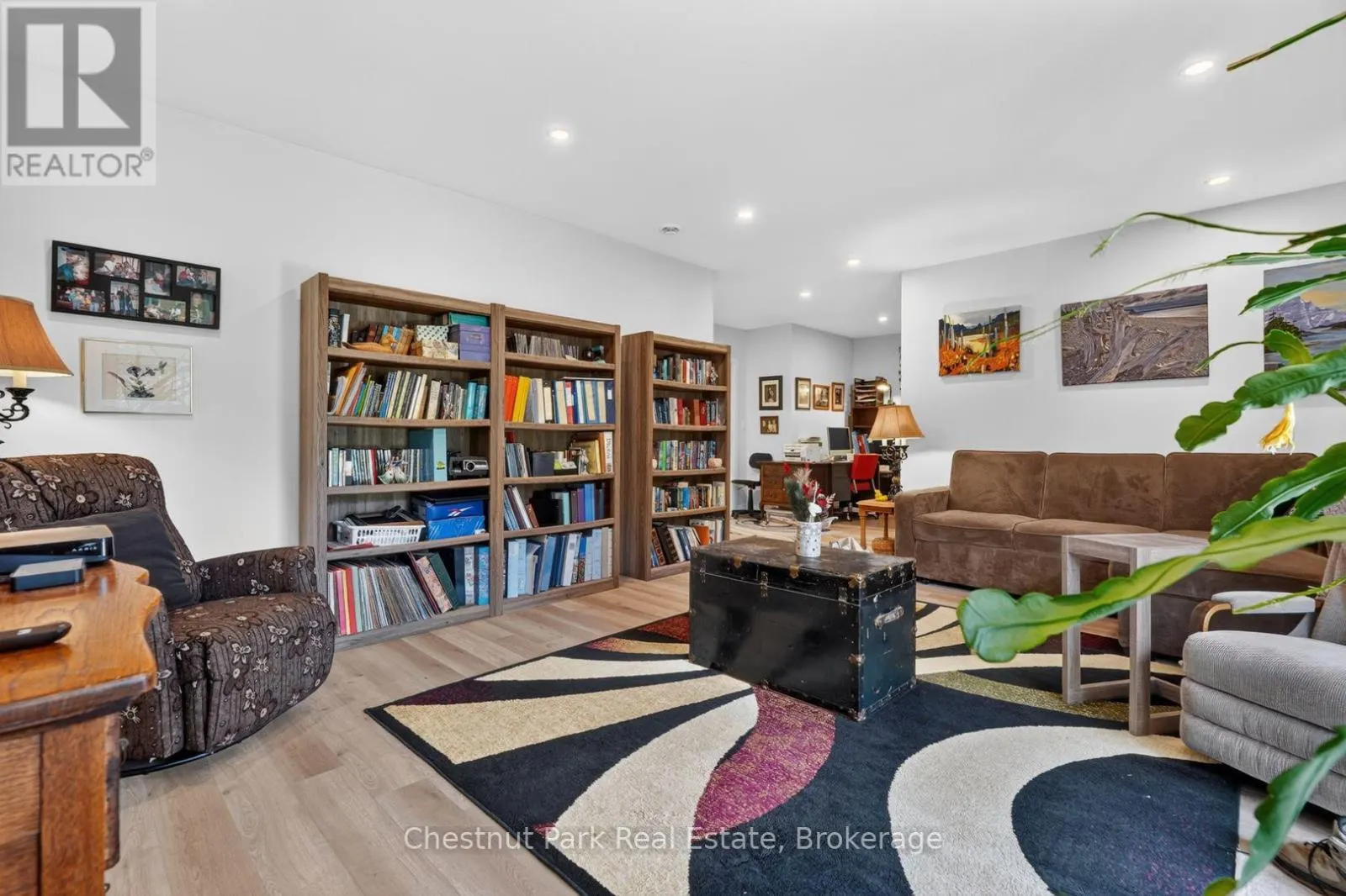 8 ERTLER LANE