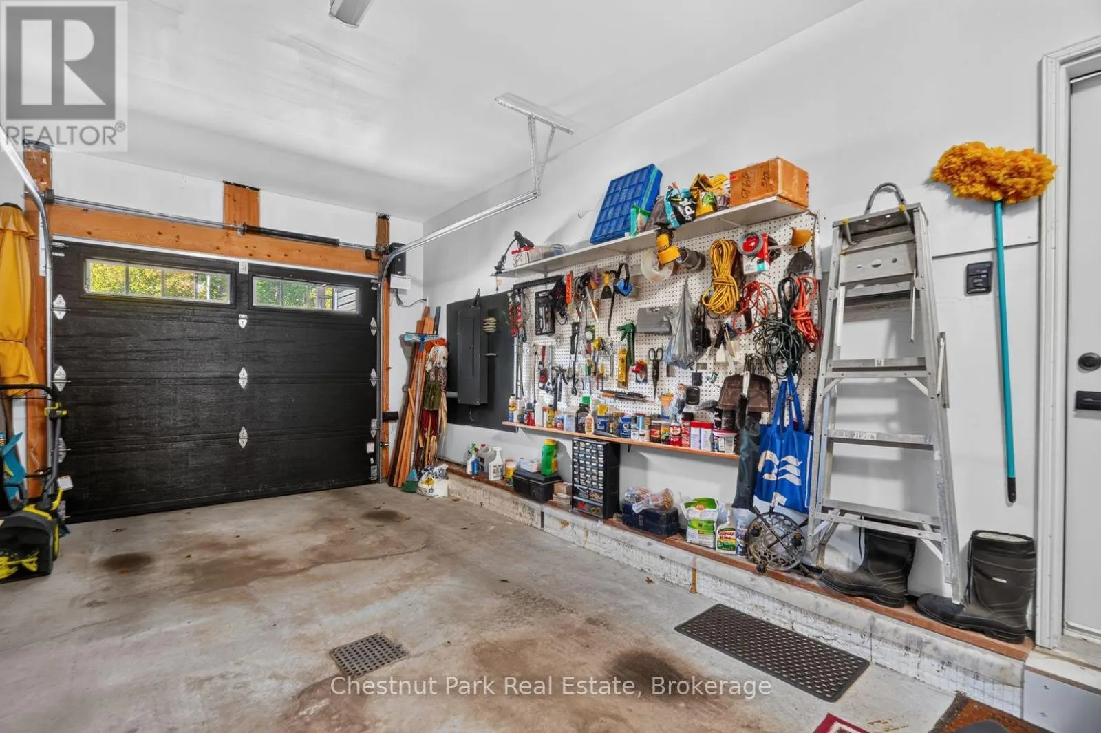 8 ERTLER LANE