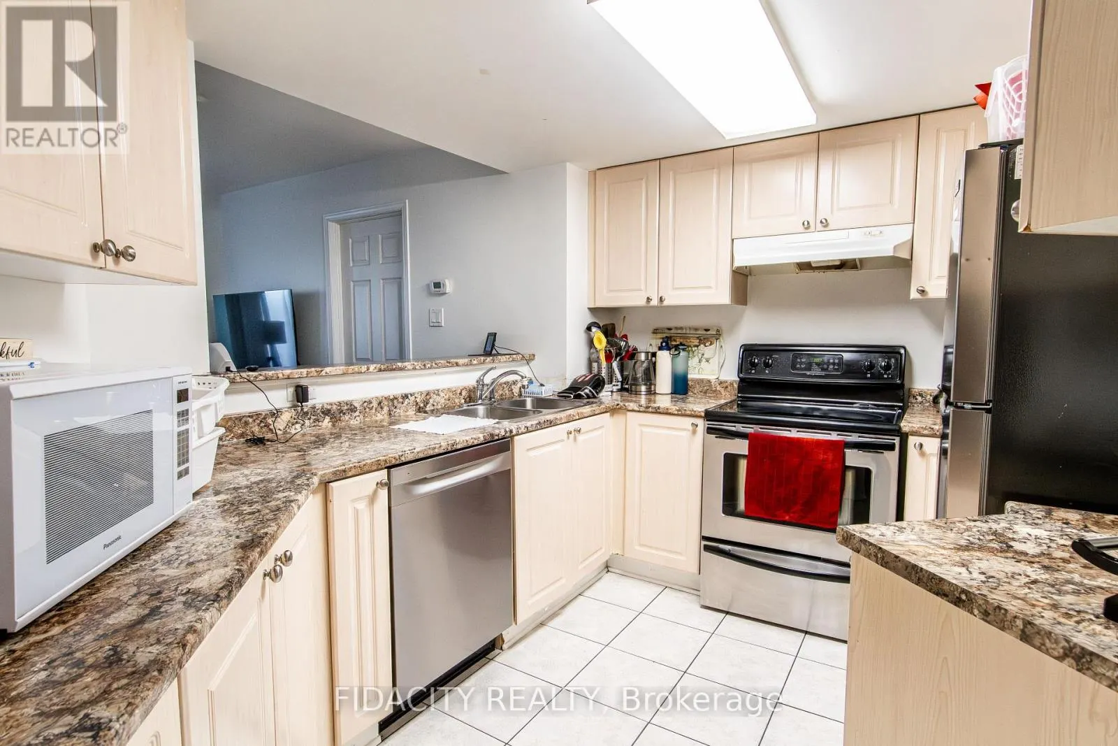 8A - 310 CENTRAL PARK DRIVE