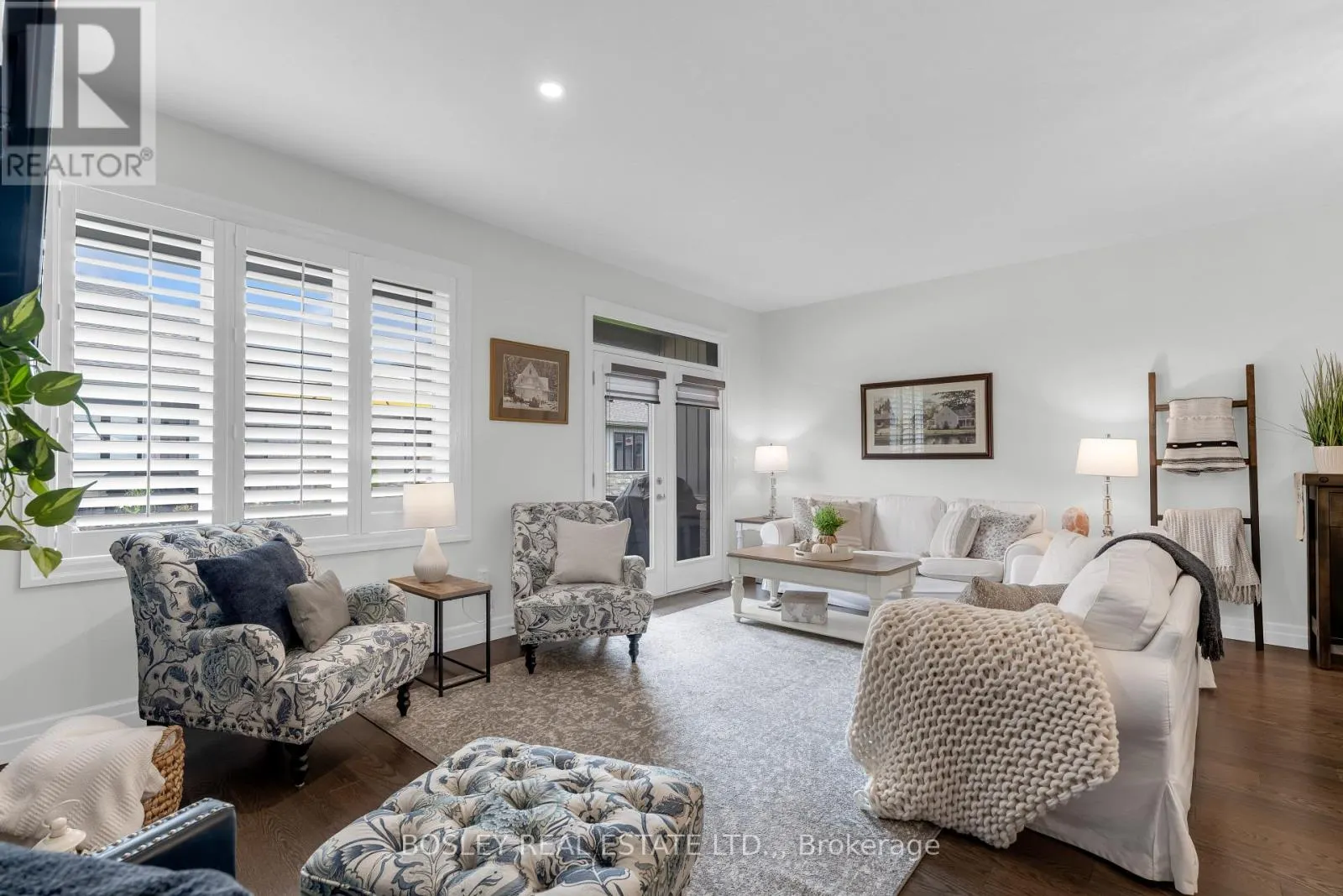 34 BORDEN TRAIL