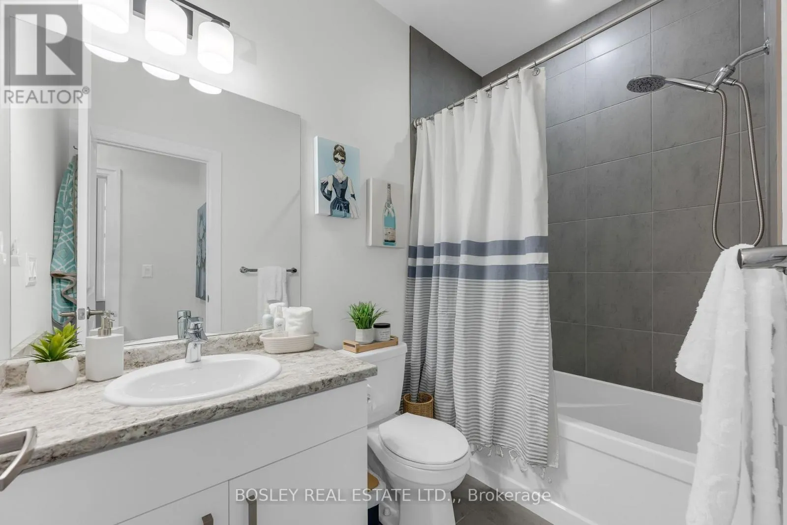 34 BORDEN TRAIL
