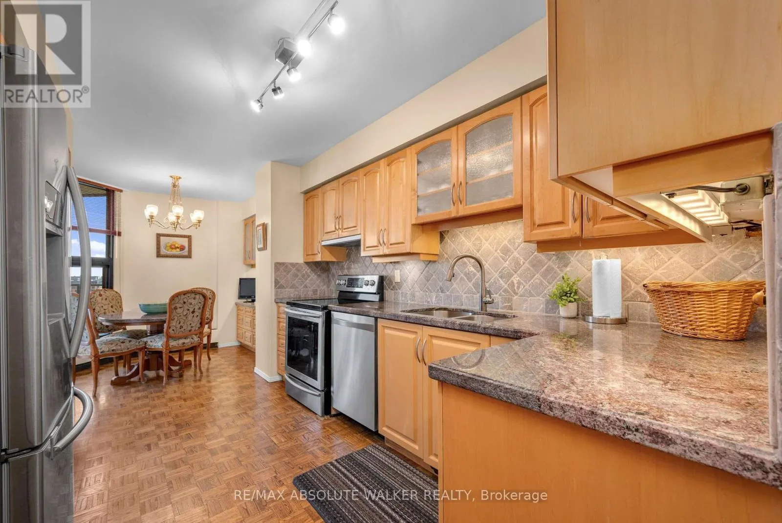 9B - 300 QUEEN ELIZABETH DRIVE
