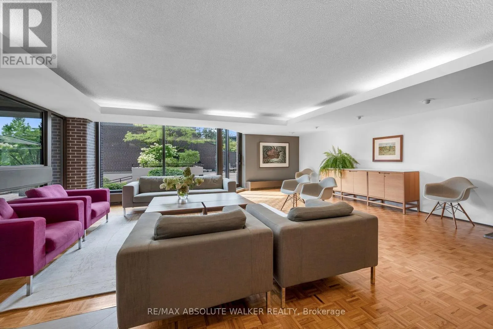 9B - 300 QUEEN ELIZABETH DRIVE