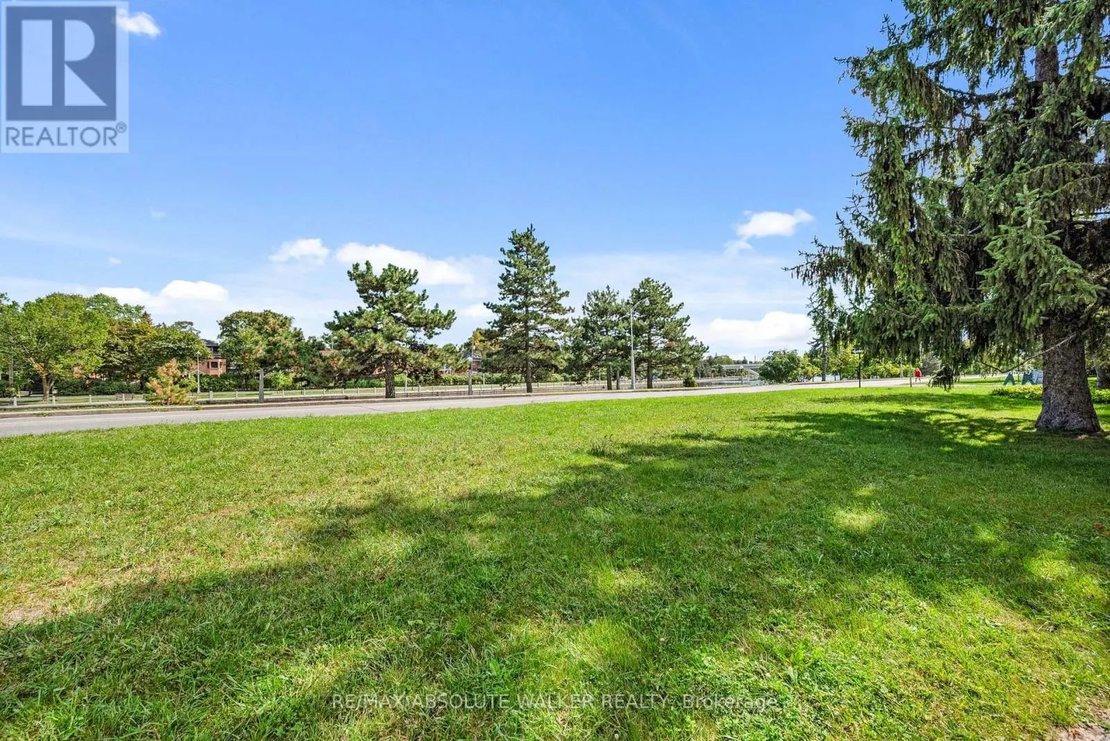 9B - 300 QUEEN ELIZABETH DRIVE