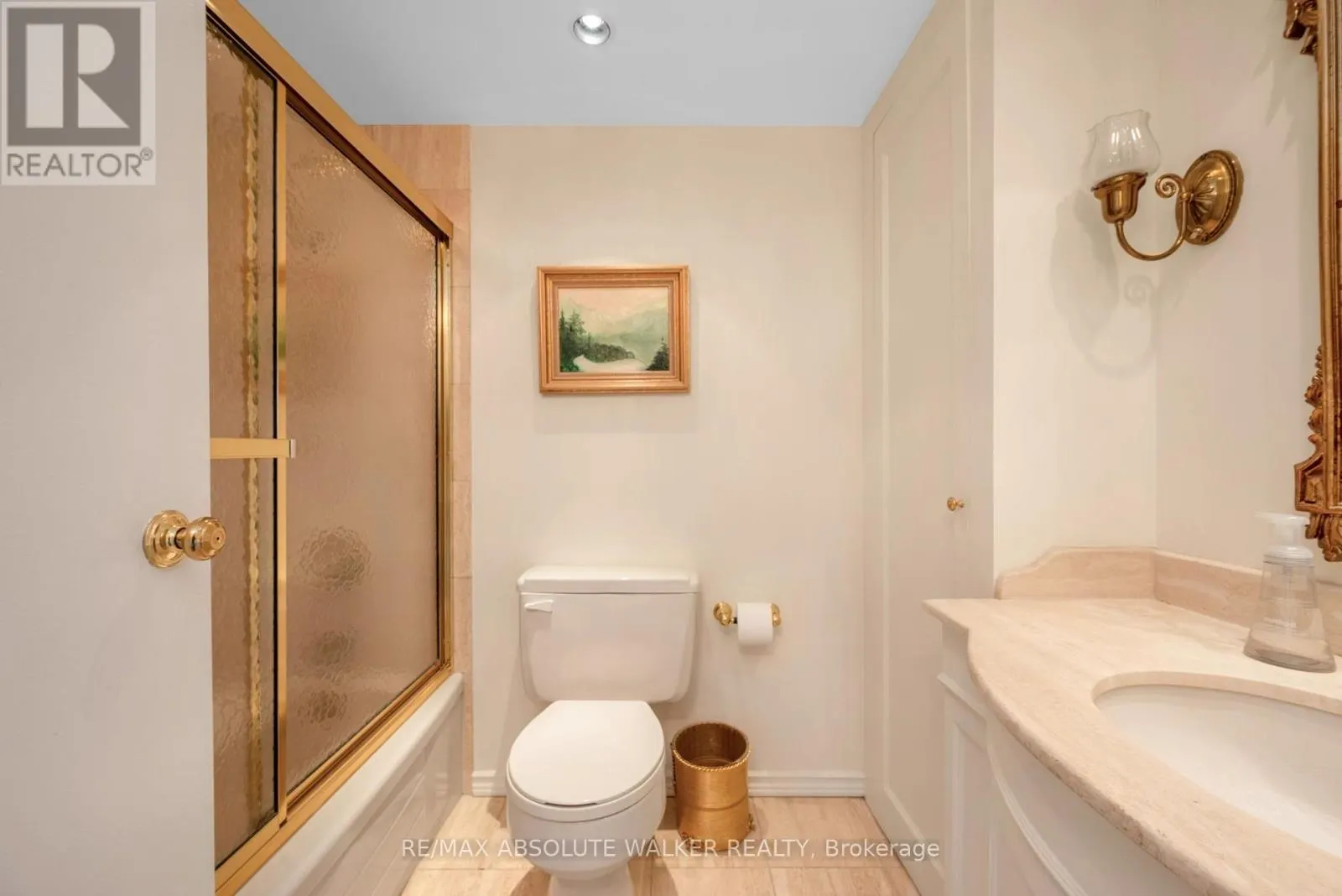 9B - 300 QUEEN ELIZABETH DRIVE