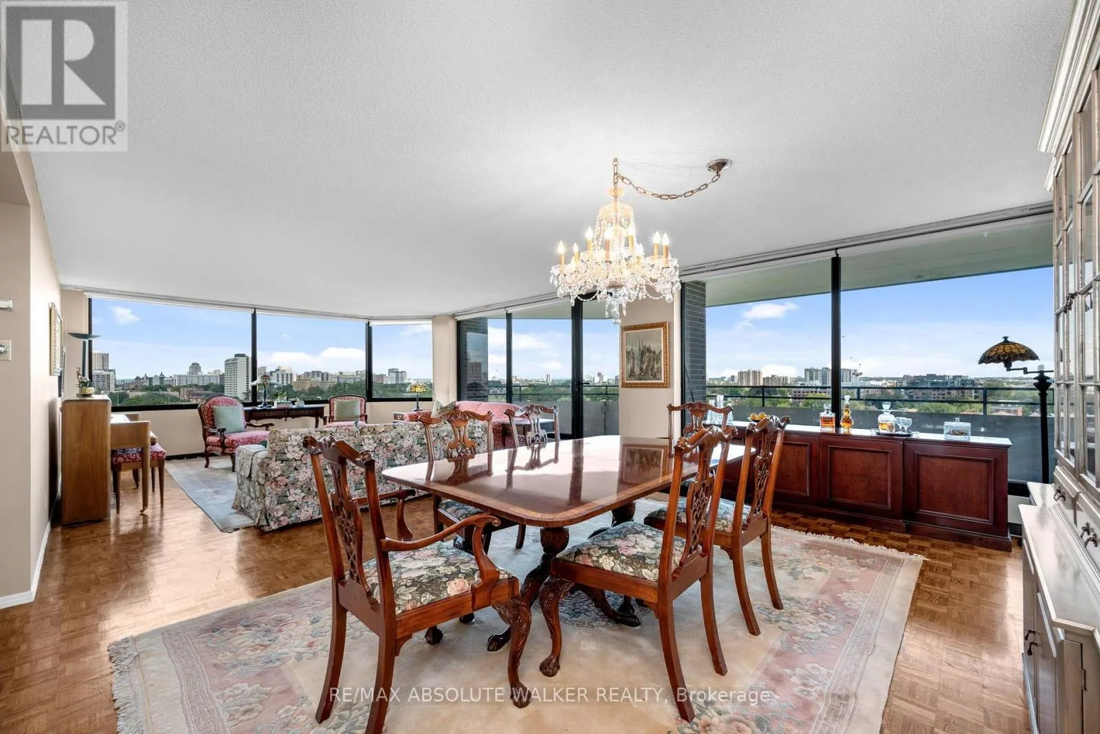 9B - 300 QUEEN ELIZABETH DRIVE