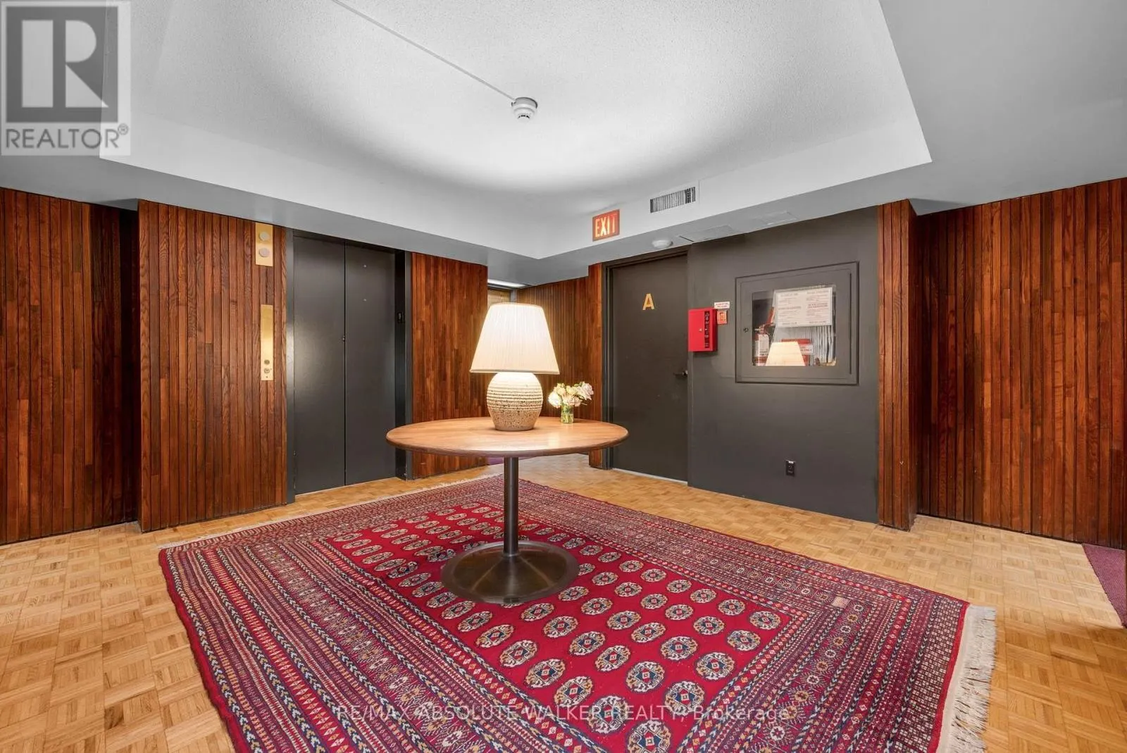 9B - 300 QUEEN ELIZABETH DRIVE