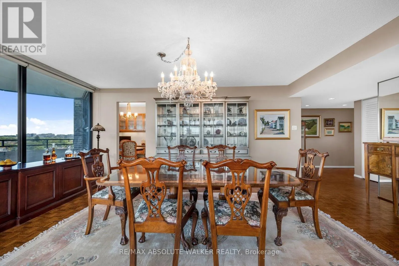 9B - 300 QUEEN ELIZABETH DRIVE