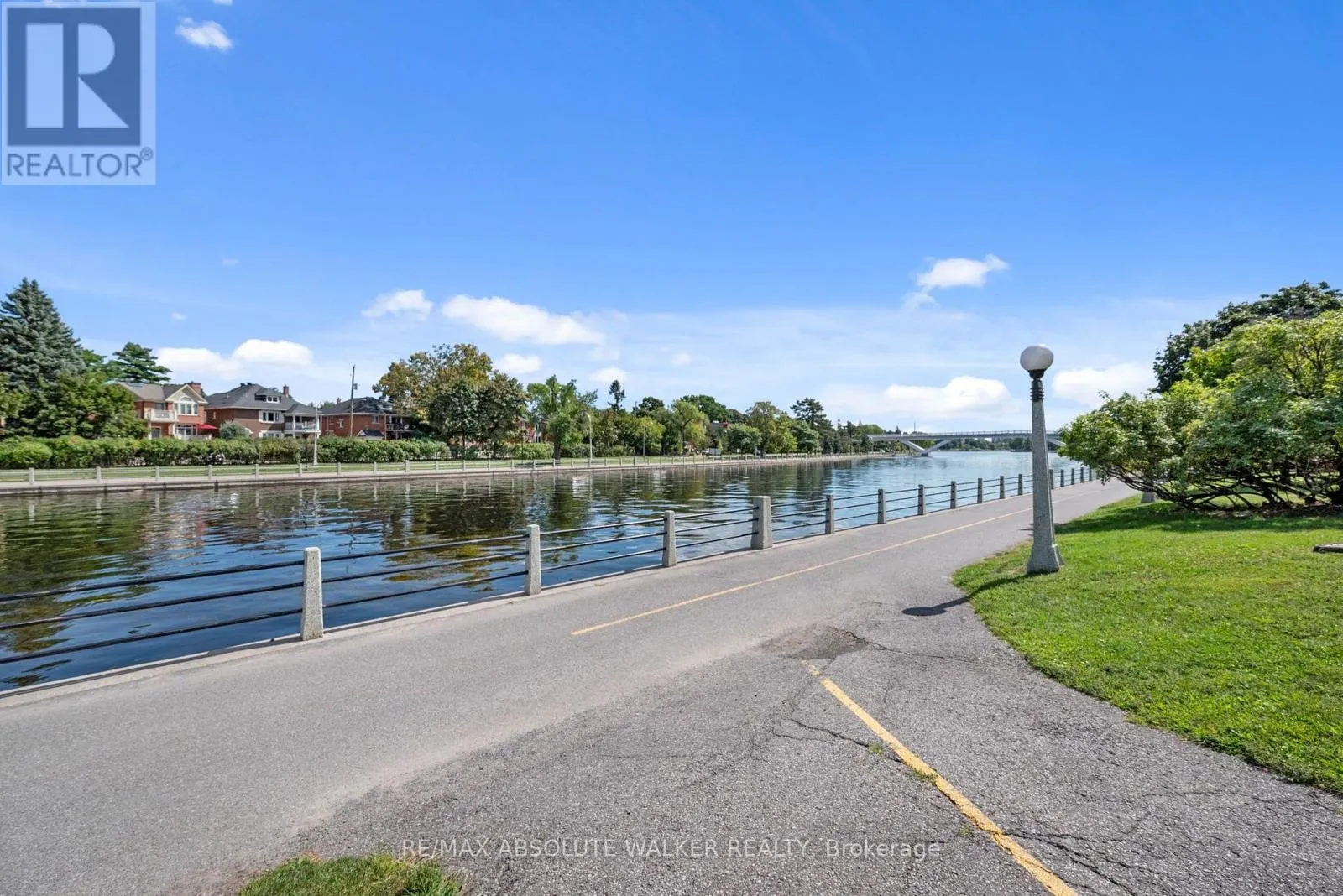 9B - 300 QUEEN ELIZABETH DRIVE