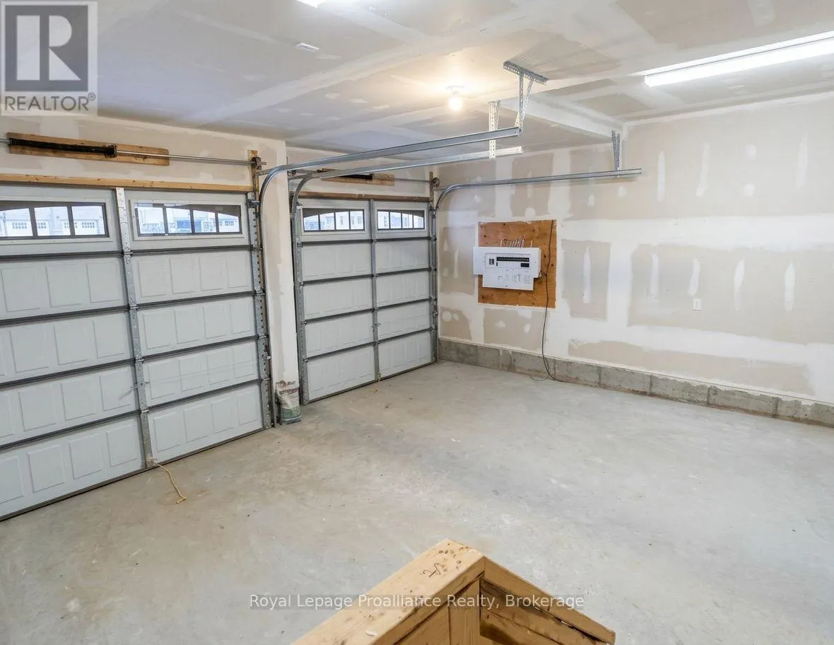 6 LARISSA PARK DRIVE