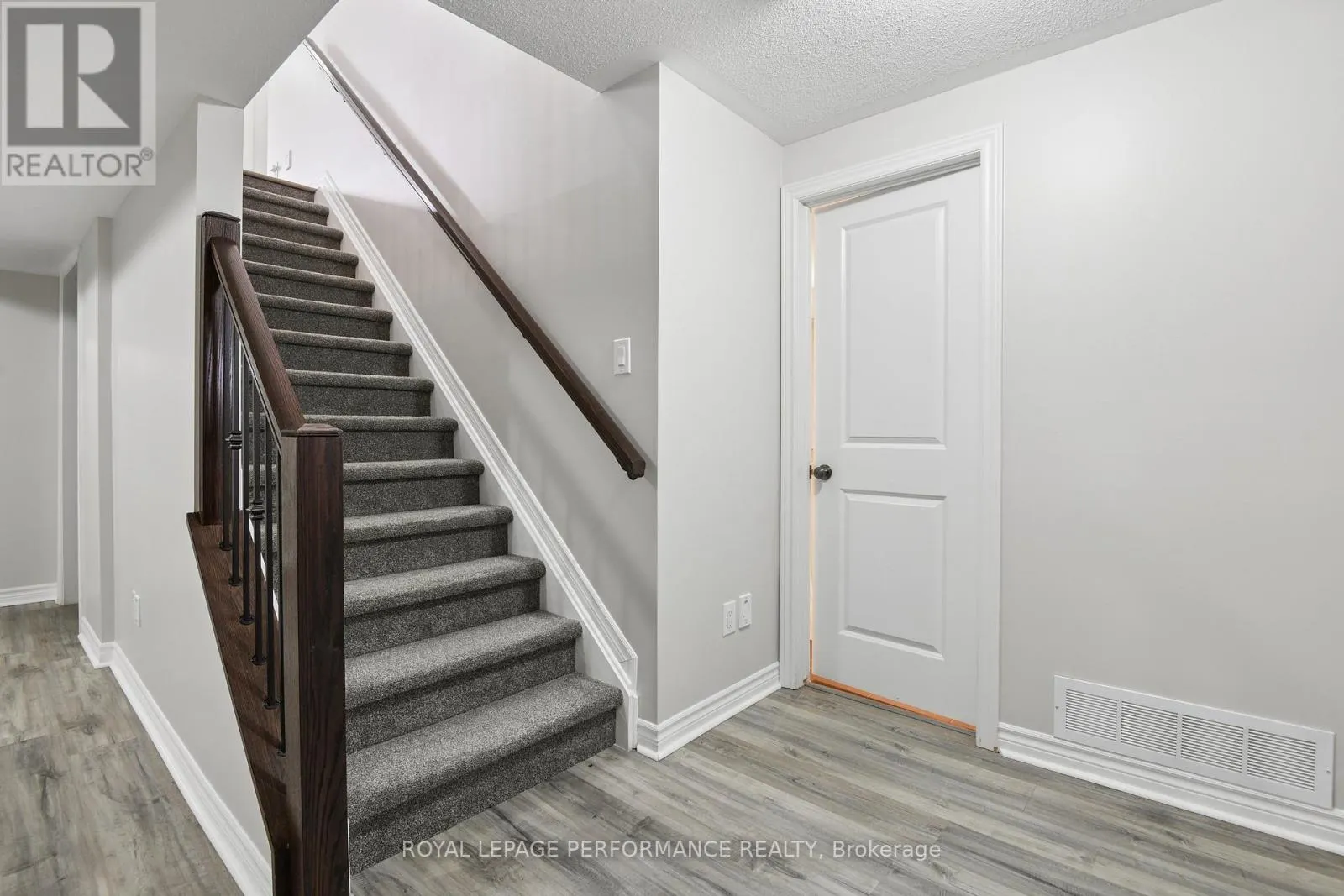 261 BULRUSH CRESCENT