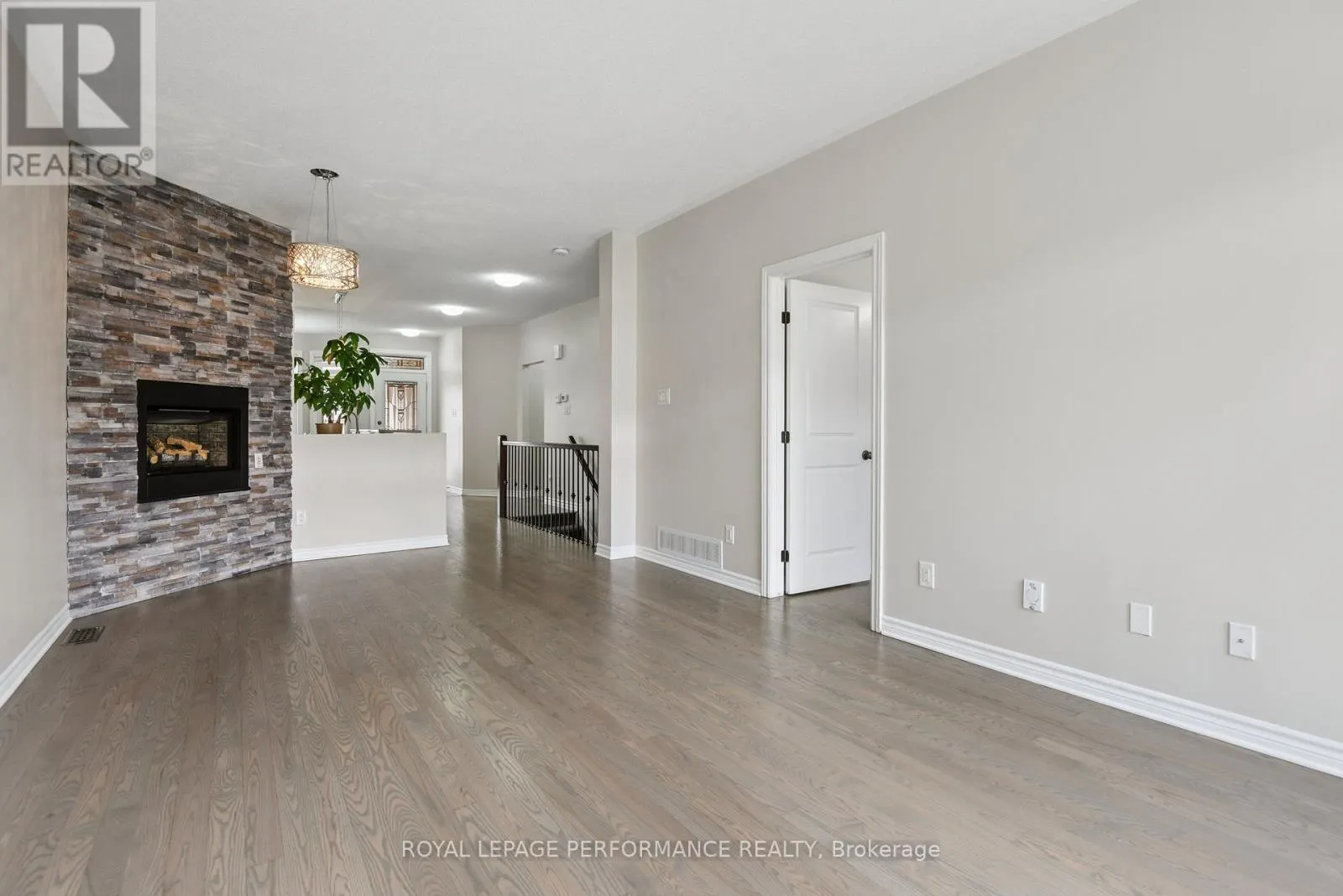 261 BULRUSH CRESCENT