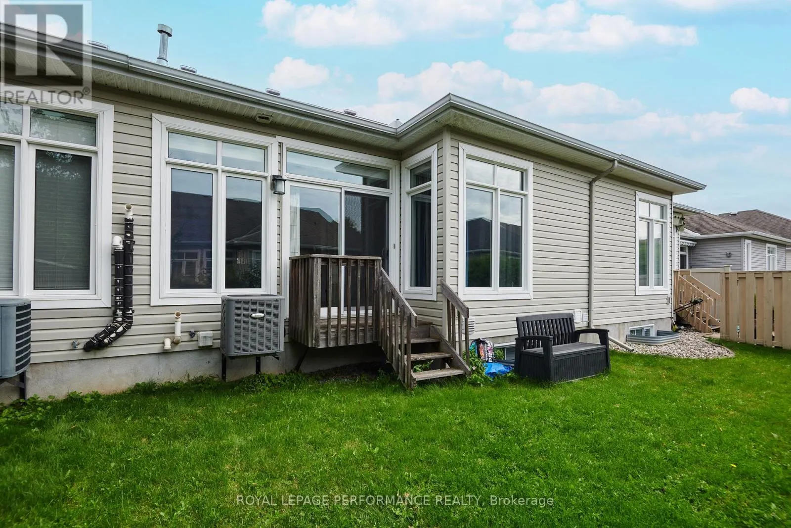 261 BULRUSH CRESCENT