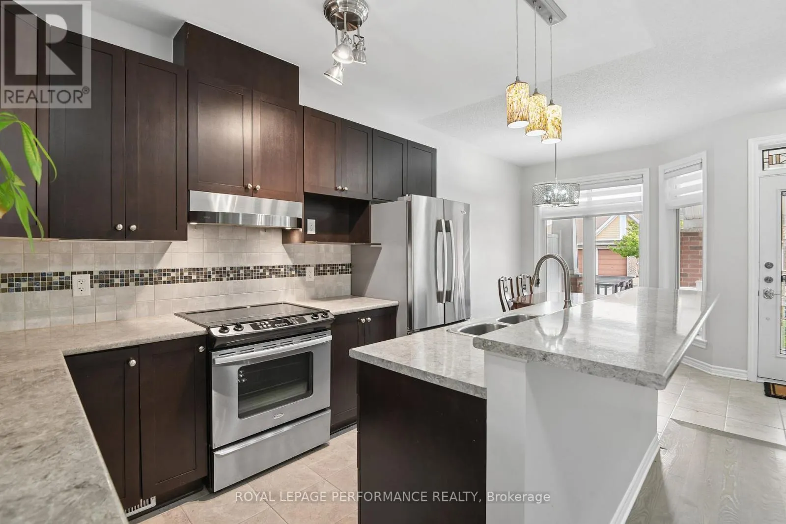 261 BULRUSH CRESCENT