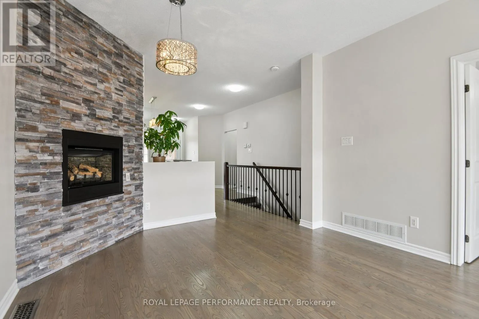 261 BULRUSH CRESCENT