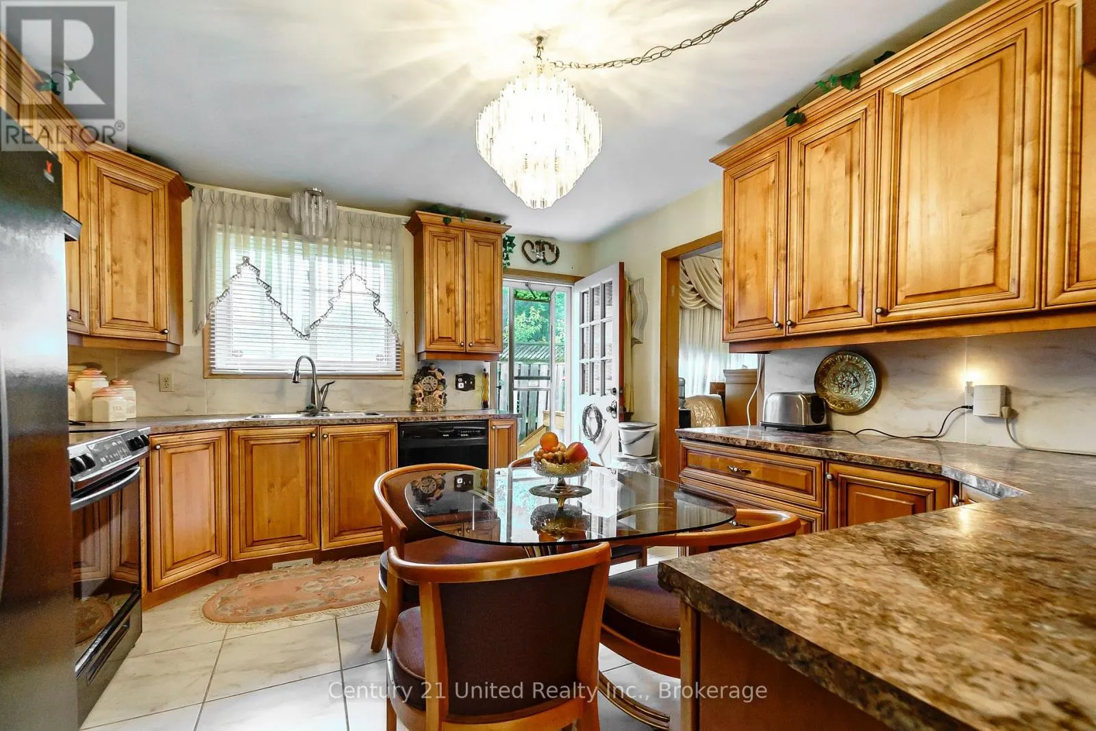 2085 SPRINGWOOD ROAD