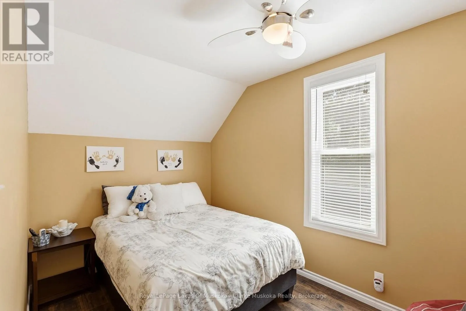 251 JAMES STREET W
