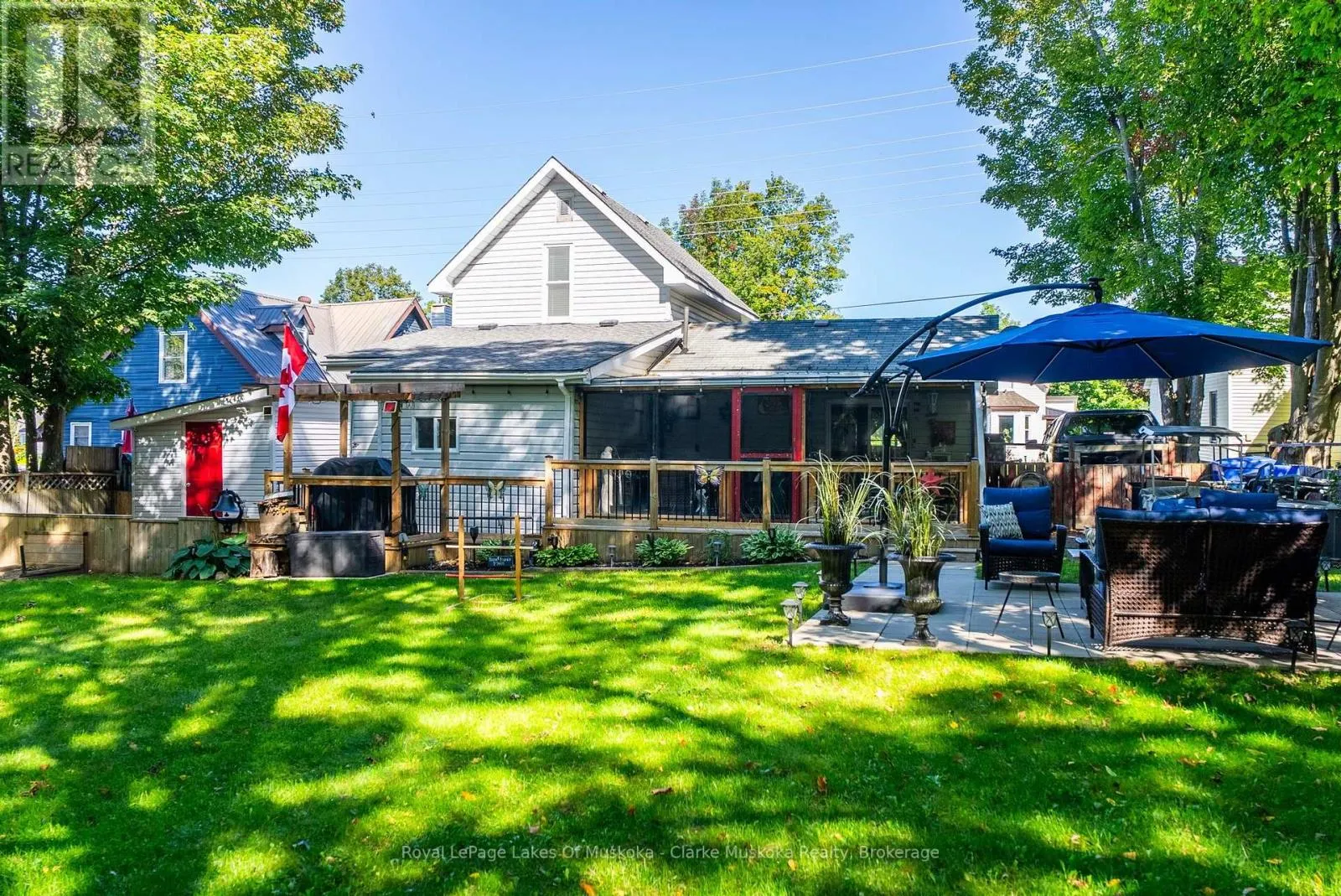 251 JAMES STREET W