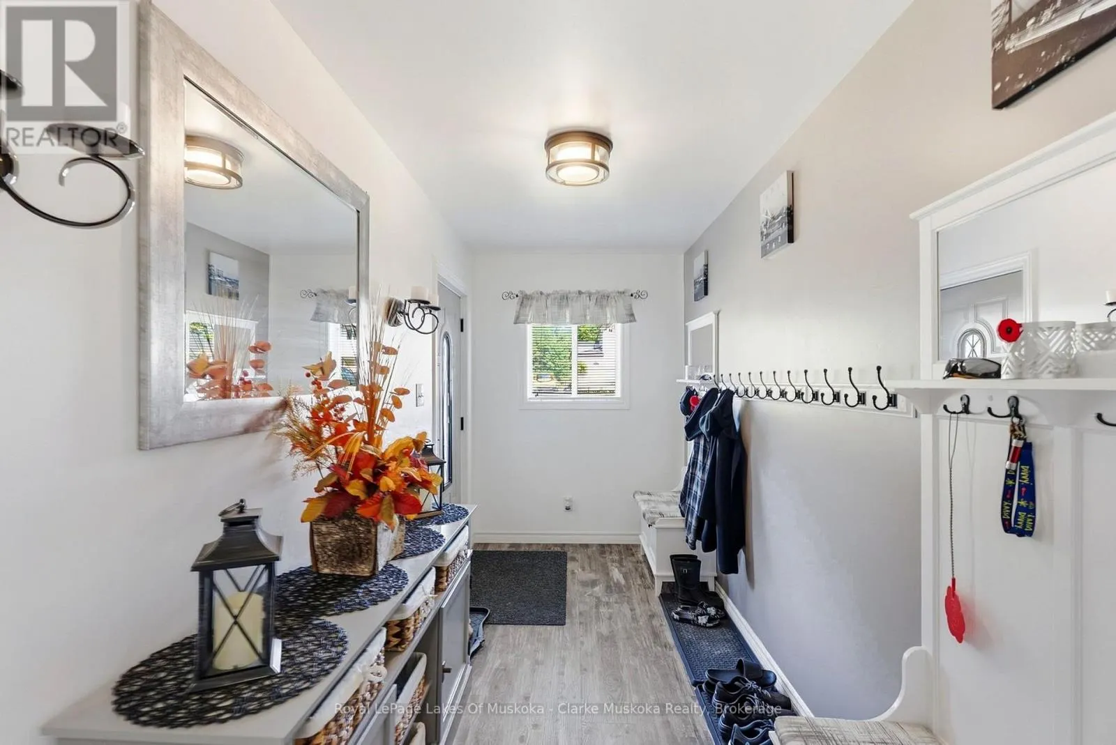 251 JAMES STREET W